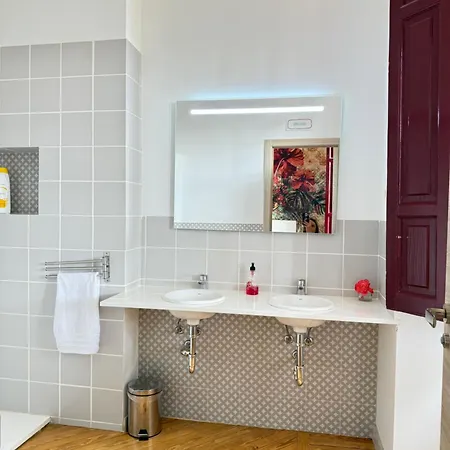 Casa Jardin El Colmenar بيت ضيافة 4*